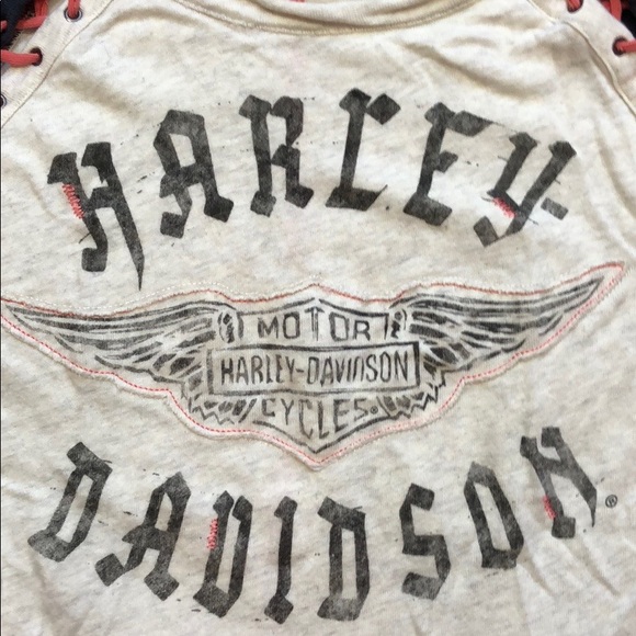 Harley Davidson Logo Criss Cross Tee - Picture 6 of 7